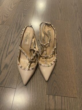 Valentino Blush Pink Patent Leather Rockstud Slingback Pumps